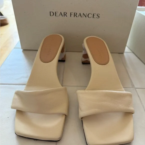 Dear Frances Cream Women's Shoes - Picture 2 of 5